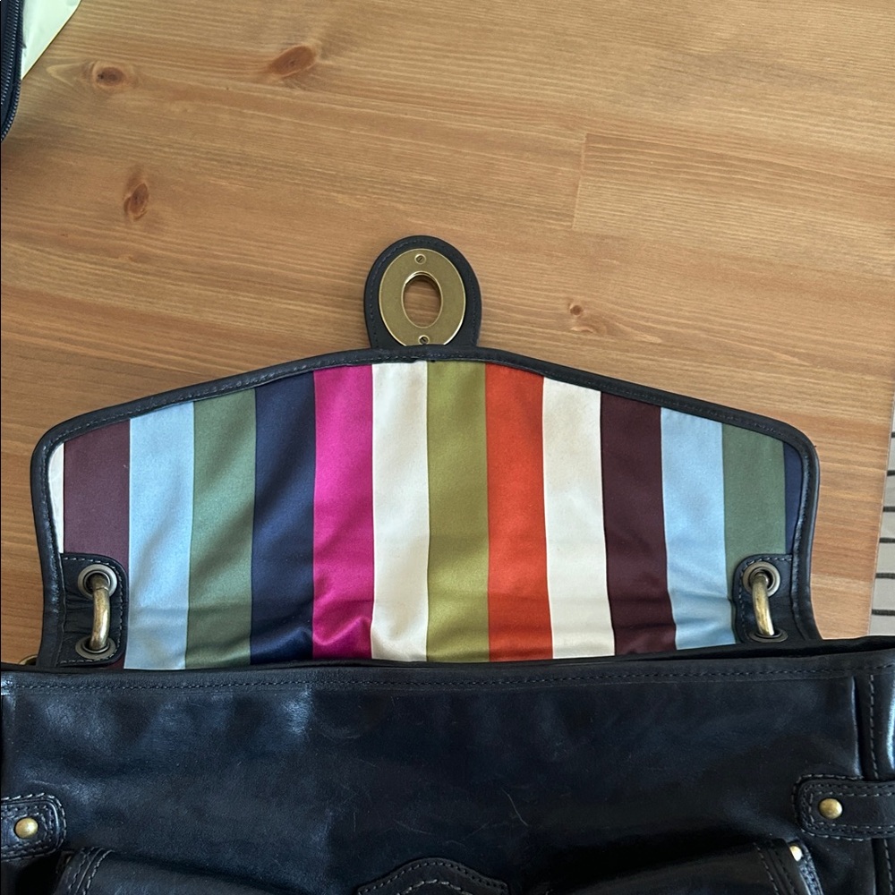 Black Leather Shoulder Bag with Gold Hardware - Picture 7 of 8